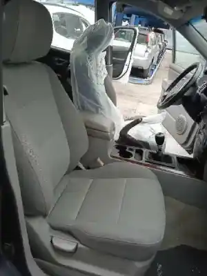 Verschrottungsfahrzeug kia sorento i (jc) 2.5 crdi des jahres 2004 angetrieben d4cb