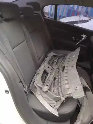Scrapping Vehicle renault latitude (l70_) 2.0 dci 150 (l70h) of the year 2011 powered m9r824