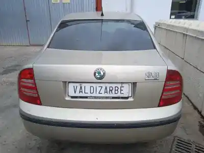 Veículo de Sucata skoda superb (3u4) classic do ano 2006 alimentado bss