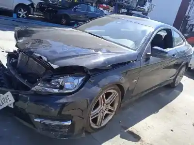 Veicolo di demolizione mercedes                                           clase c (w204) coupe                                                                                                                                                                                                                                       c 220 cdi blueefficiency (204.302)                                                                                                                                                                                                                         dell'anno 2011 alimentato 651911