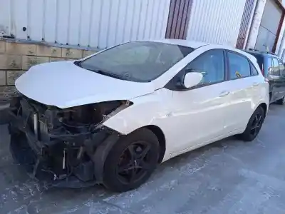 Vehículo de desguace HYUNDAI                                            I30 (GD)                                                                                                                                                                                                                                                   Classic                                                                                                                                                                                                                                                    del año 2012 con motor D4FC