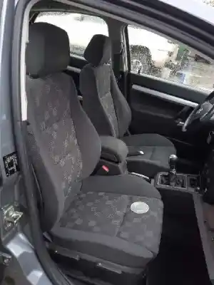 Veículo de Sucata opel vectra c berlina comfort do ano 2003 alimentado z22se