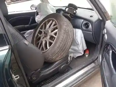 Здавання транспортного засобу bmw mini (r50,r53) cooper року 2003 потужний w10b16a