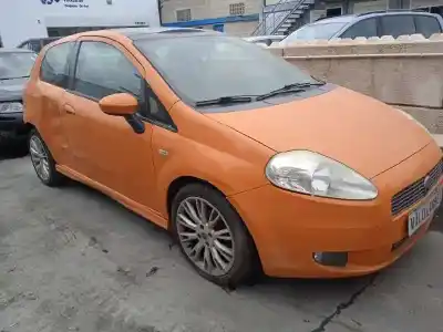 Veicolo di demolizione FIAT GRANDE PUNTO (199_) 1.9 D MULTIJET dell'anno 2007 alimentato 199A5000