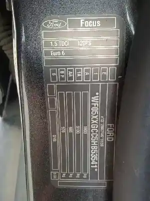 Veículo de Sucata ford focus lim. business do ano 2017 alimentado xwda