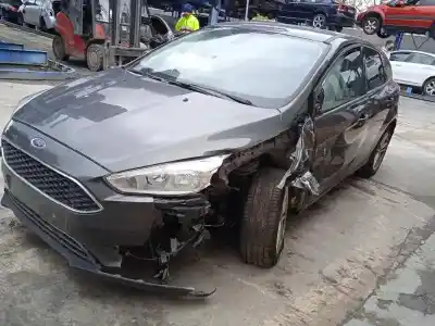 Veículo de Sucata ford focus lim. business do ano 2017 alimentado xwda
