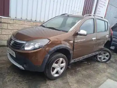 Scrapping Vehicle dacia sandero 1.6 of the year 2012 powered k4m696