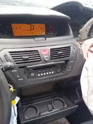 Scrapping Vehicle citroen c4 picasso sx of the year 2009 powered 9hz