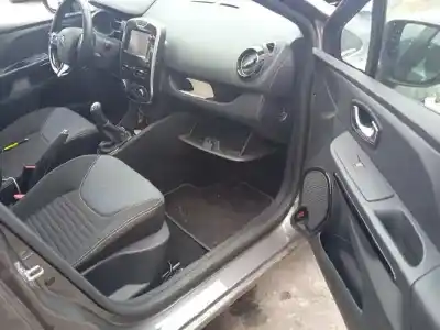 Veículo de Sucata renault clio iv (bh_) 0.9 tce 90 do ano 2015 alimentado h4b400