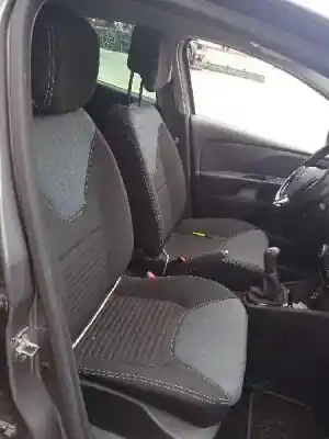 Veículo de Sucata renault clio iv (bh_) 0.9 tce 90 do ano 2015 alimentado h4b400