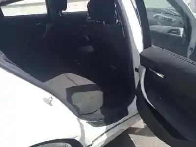 Здавання транспортного засобу bmw serie 1 lim. (f20) 116d року 2015 потужний n47d20c