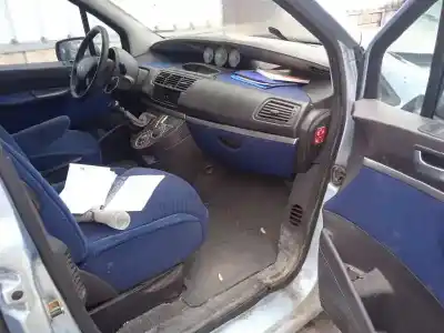 Здавання транспортного засобу fiat ulysse (179_) 2.0 jtd року 2003 потужний rhw