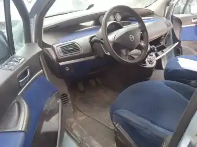 Здавання транспортного засобу fiat ulysse (179_) 2.0 jtd року 2003 потужний rhw