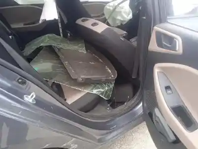 Sloopvoertuig hyundai i20 1.4 cat van het jaar 2016 aangedreven g4lc