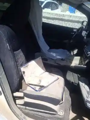 Scrapping Vehicle nissan leaf (ze1) electric of the year 2021 powered em57