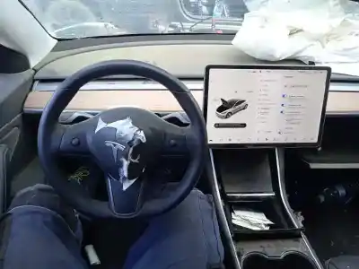 Утилизация автомобиля tesla                                              model 3                                                                                                                                                                                                                                                     года 2020 питание 
