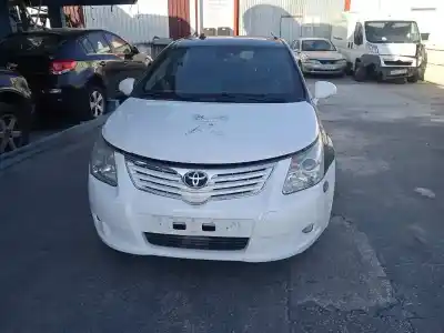 Vehículo de desguace toyota avensis (t27) advance del año 2011 con motor 2adftv