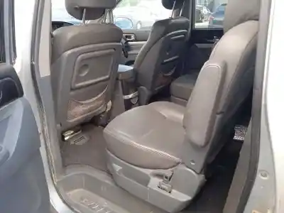 Здавання транспортного засобу ssangyong rodius xdi року 2006 потужний d27dt