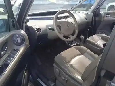 Здавання транспортного засобу renault espace iv (jk0/1_) 3.5 v6 (jk00 jk0f jk0p jk0s jk0w) року 2005 потужний v4y711
