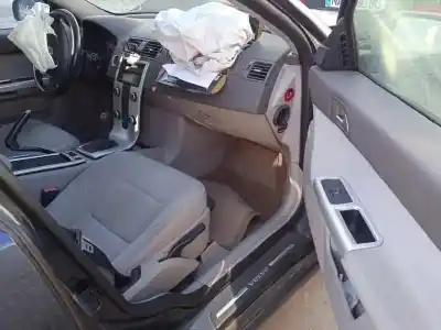 Vehicul casat volvo v50 familiar 1.6 diesel cat al anului 2010 alimentat d4164t
