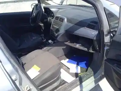 Veículo de Sucata fiat grande punto (199) 1.3 16v jtd cat do ano 2008 alimentado 199a2000