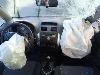 Veículo de Sucata suzuki sx4 rw (ey) 1.6 16v cat do ano 2007 alimentado m16a