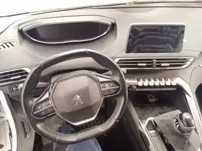 Veículo de Sucata peugeot 3008 allure do ano 2017 alimentado hn02