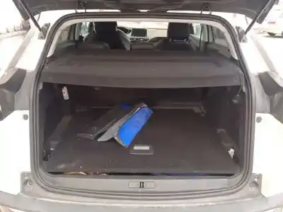 Veículo de Sucata peugeot 3008 allure do ano 2017 alimentado hn02