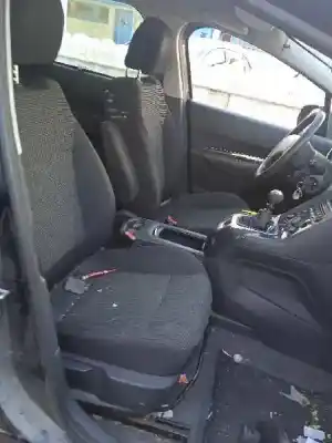 Veículo de Sucata peugeot 5008 premium do ano 2010 alimentado 9hz