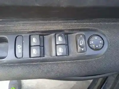 Veículo de Sucata peugeot 5008 premium do ano 2010 alimentado 9hz