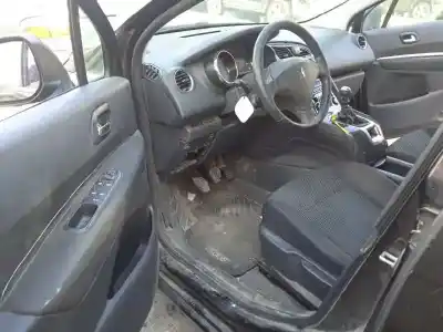 Veículo de Sucata peugeot 5008 premium do ano 2010 alimentado 9hz