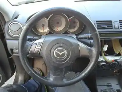 Veicolo di demolizione mazda 3 sedán (bk) 1.6 (bk12) dell'anno 2008 alimentato z6