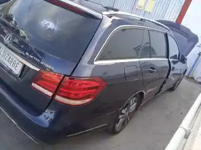 Vehicul casat mercedes                                           clase e (w212) familiar                                                                                                                                                                                                                                    e 300 bluetec hybrid (212.298)                                                                                                                                                                                                                             al anului 2014 alimentat 651924