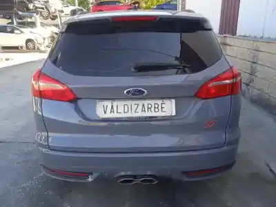 Sloopvoertuig ford focus lim. st van het jaar 2015 aangedreven t8da