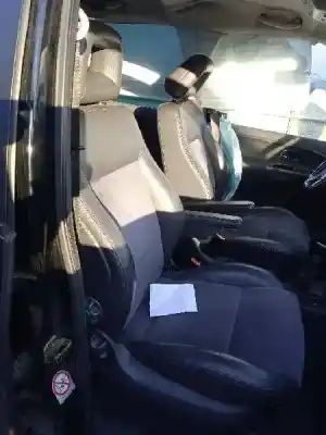 Vehicul casat seat alhambra (7v9) sport al anului 2003 alimentat asz