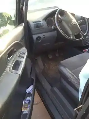 Vehicul casat seat alhambra (7v9) sport al anului 2003 alimentat asz