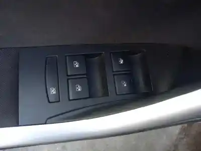 Veículo de Sucata opel astra j lim. sport do ano 2010 alimentado a17dtr