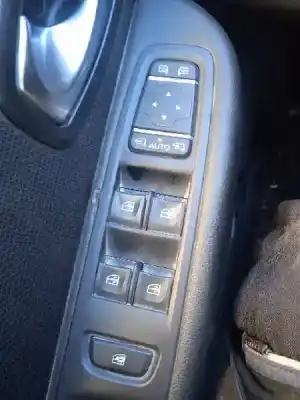 Veículo de Sucata renault clio iv (bh_) 1.5 dci 90 do ano 2018 alimentado k9k628