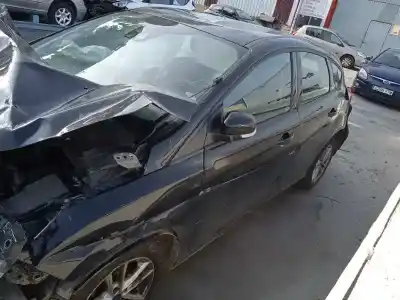 Sloopvoertuig ford focus lim. black&red van het jaar 2016 aangedreven m1dd