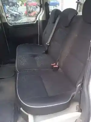 Veicolo di demolizione peugeot partner (s2) combi plus dell'anno 2007 alimentato 9hx