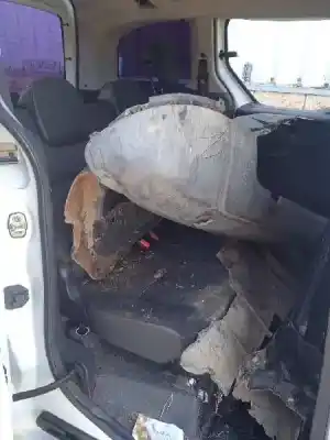 Veicolo di demolizione citroen berlingo first combi 1.6 hdi 75 sx dell'anno 2010 alimentato 9ht