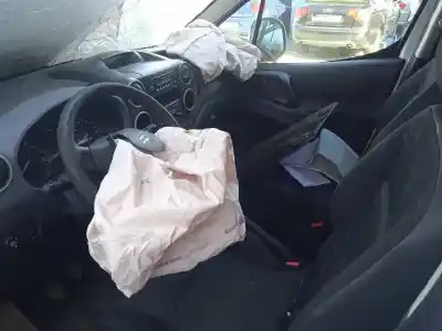 Veicolo di demolizione citroen berlingo first combi 1.6 hdi 75 sx dell'anno 2010 alimentato 9ht