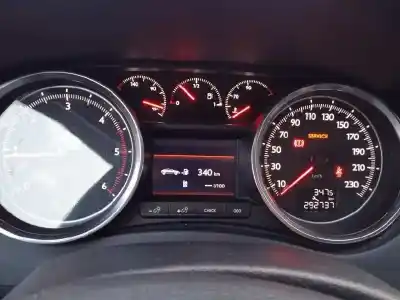 Veicolo di demolizione peugeot 508 allure dell'anno 2012 alimentato rh01