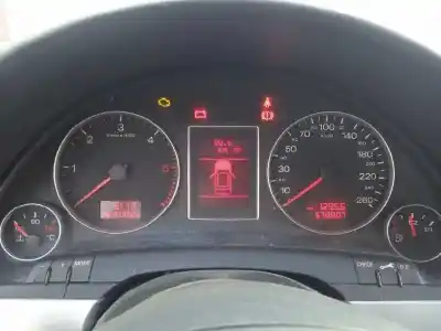 Veículo de Sucata audi a4 berlina (8e) 2.0 tdi 16v (103kw) do ano 2006 alimentado bpw