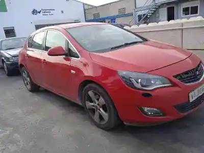 Veículo de Sucata OPEL ASTRA J LIM. Sport do ano 2011 alimentado A17DTR