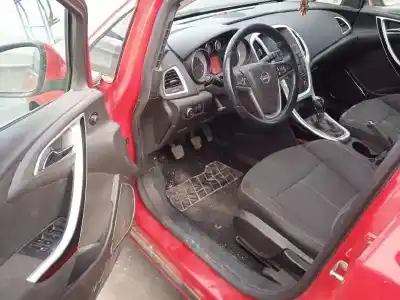 Veículo de Sucata opel astra j lim. sport do ano 2011 alimentado a17dtr
