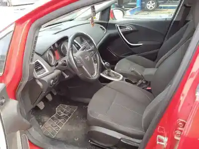 Veículo de Sucata opel astra j lim. sport do ano 2011 alimentado a17dtr