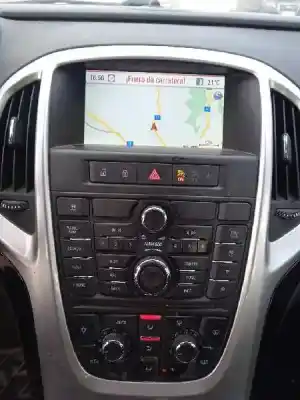 Veículo de Sucata opel astra j lim. sport do ano 2011 alimentado a17dtr