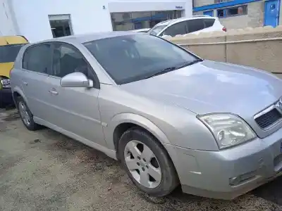 Scrapping Vehicle OPEL SIGNUM Básico of the year 2004 powered Y22DTR