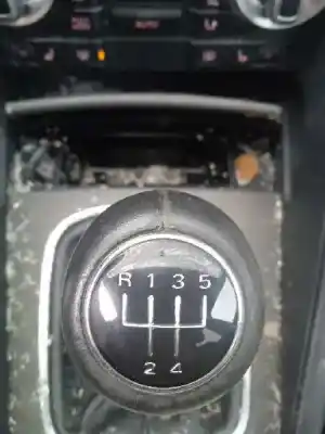 Veículo de Sucata audi a3 sportback (8p) 1.6 tdi do ano 2010 alimentado cayc